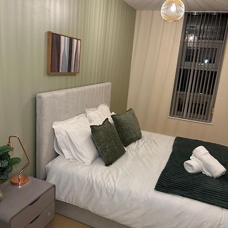 Central Birmingham City Apartment -Smart Tv - Free Parking Onsite Exterior foto